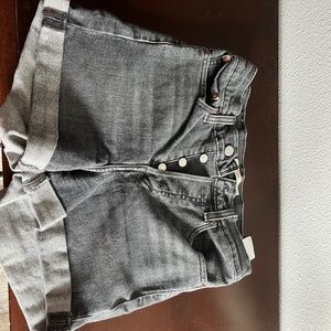 Levi Wedge Short size 28